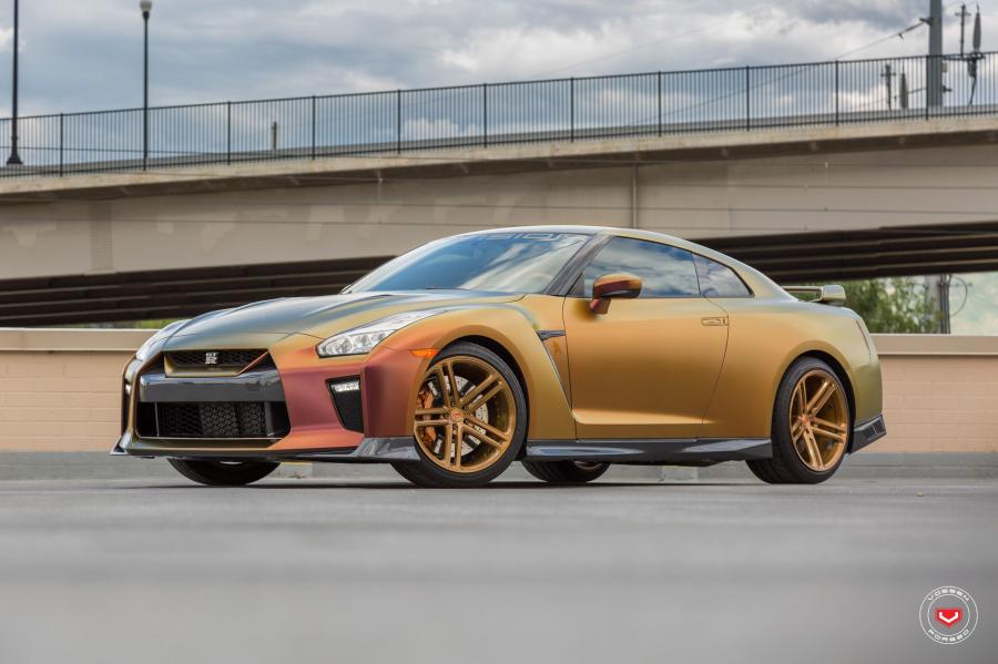 Nissan GT-R Hameleon on Vossen Wheels (CG-202) '2017